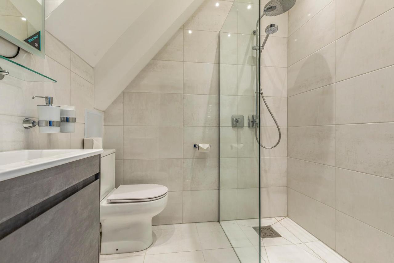 Deluxe Studios With Spa Included Portsmouth Exterior foto