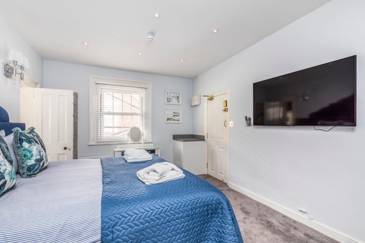 Deluxe Studios With Spa Included Portsmouth Exterior foto